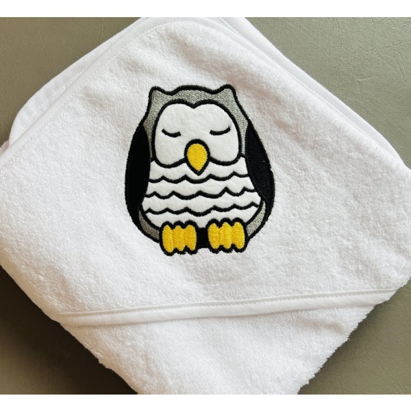 Rankšluostis kūdikiui su gobtuvu