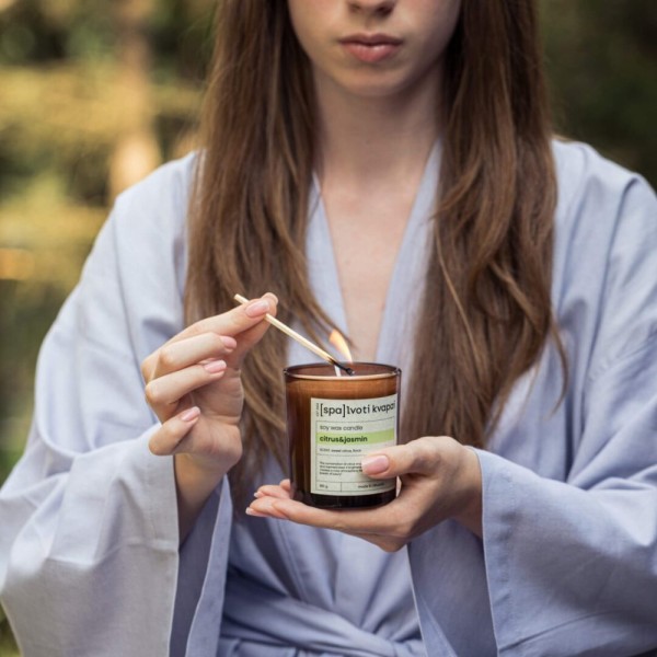 Sojų vaško žvakė "Citrusai ir jazminai" 180 g